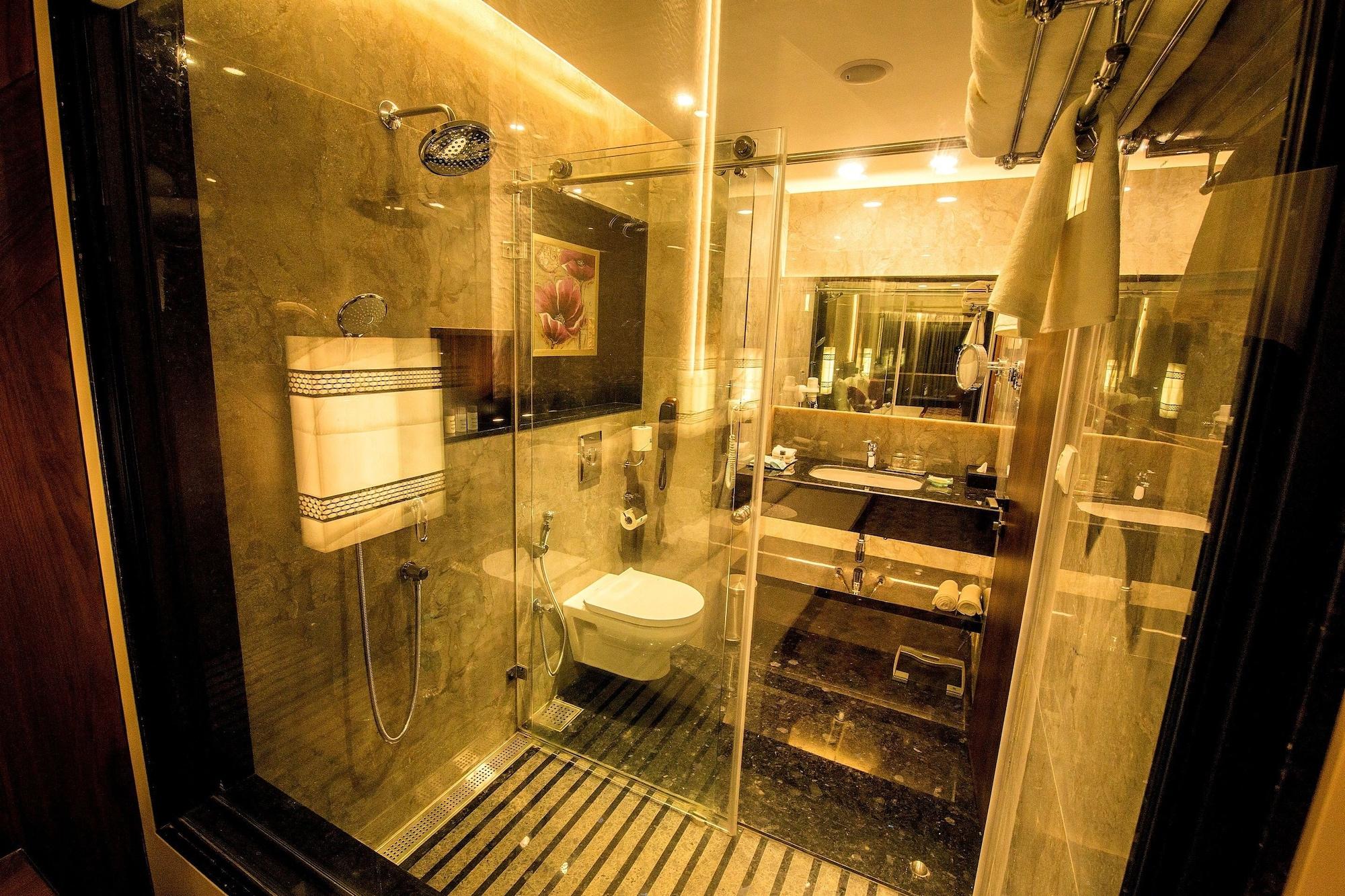 Kenilworth & Spa, Goa 5*