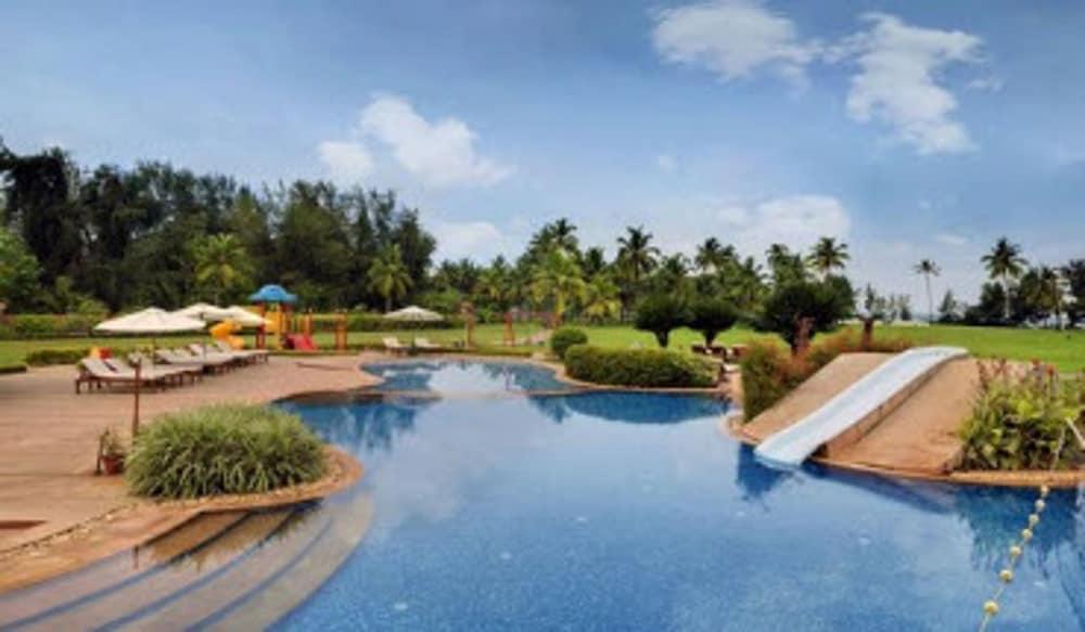Resort Kenilworth & Spa, Goa 5*