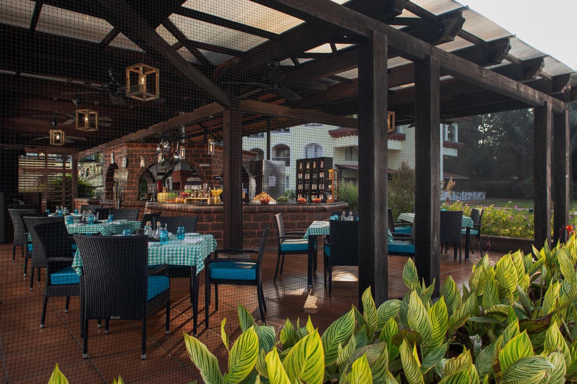 Resort Kenilworth & Spa, Goa